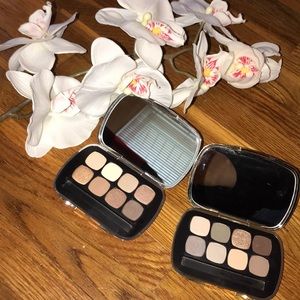 brand new just Swatched eye palette 🎨 bundle deal